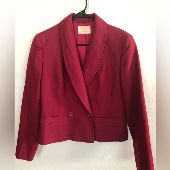 PENDLETON Womens Short Jacket 100% Virgin Wool Size 6 Dark Red Made In U.S.A - Picture 1 of 16